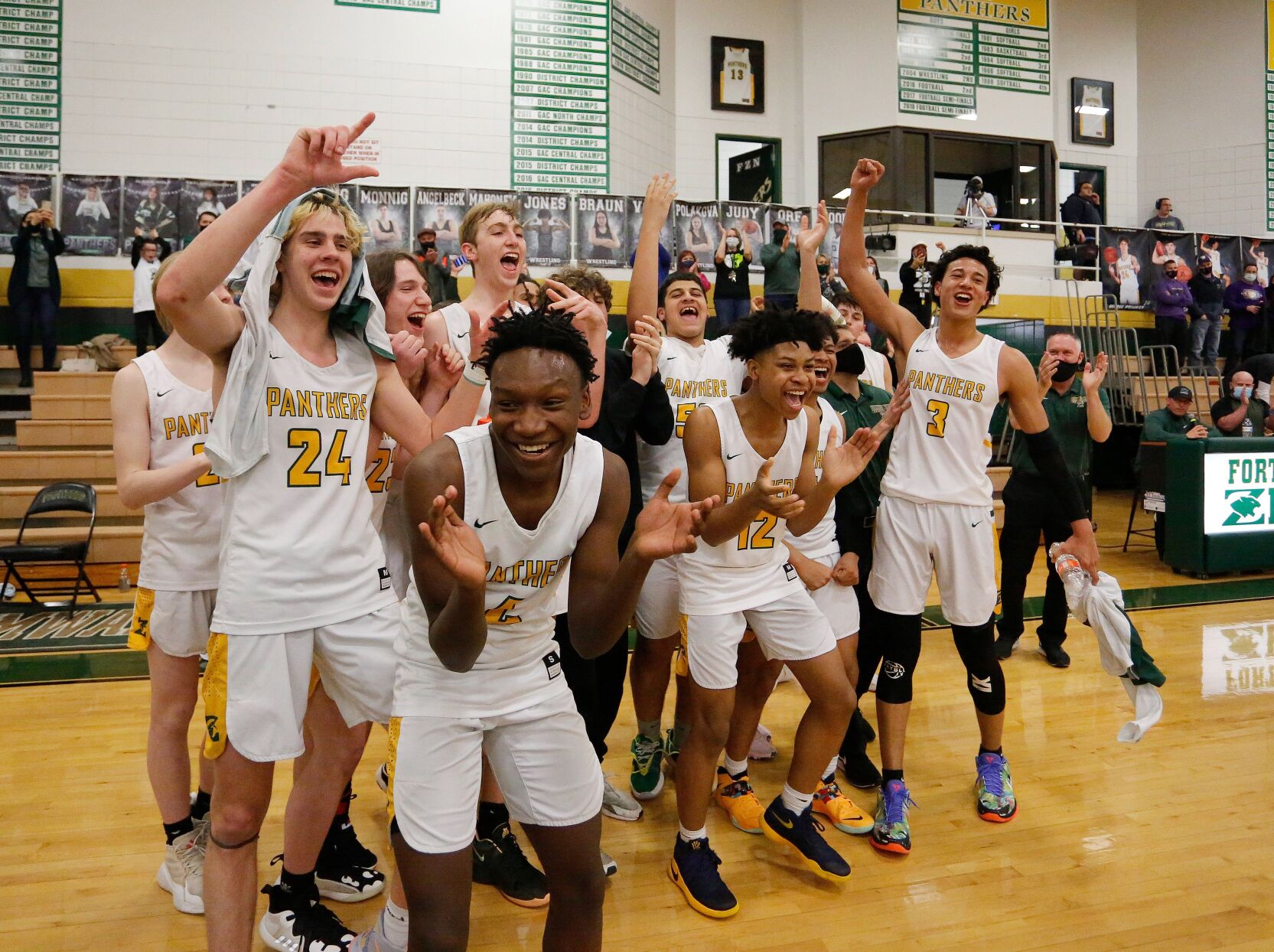 Class 6 Quarterfinal: Troy at Fort Zumwalt North